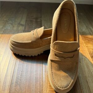 NWOT, Portland Leather Goods Patina Loafers.  So trendy!